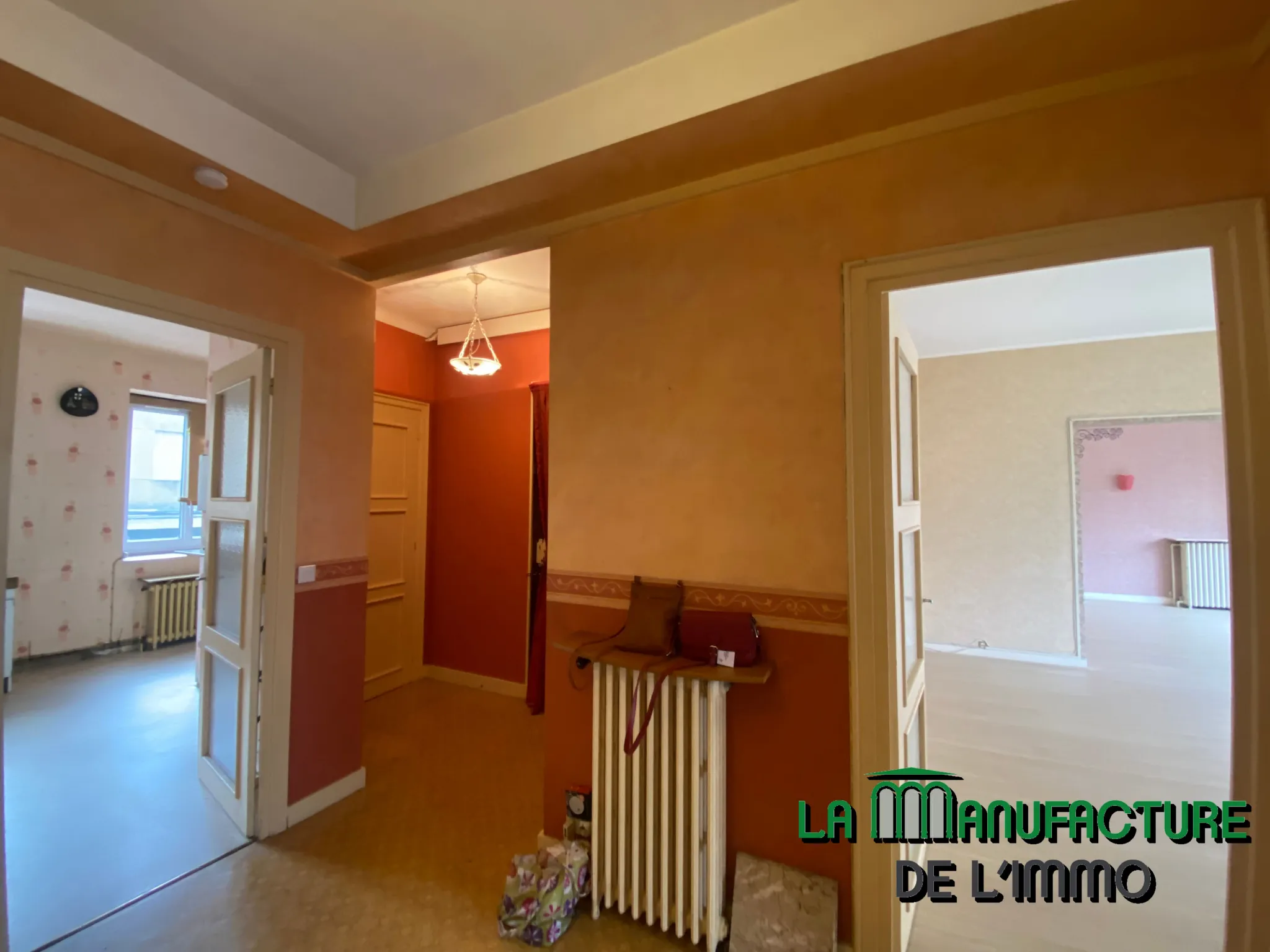 Appartement F6 avec Vue sur Place Fourneyron - Saint-Étienne 