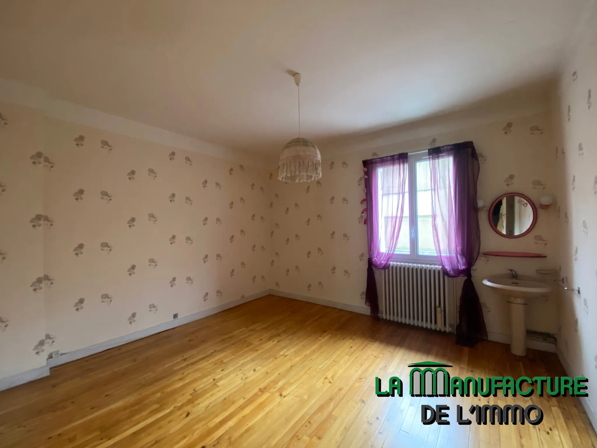 Appartement F6 avec Vue sur Place Fourneyron - Saint-Étienne 