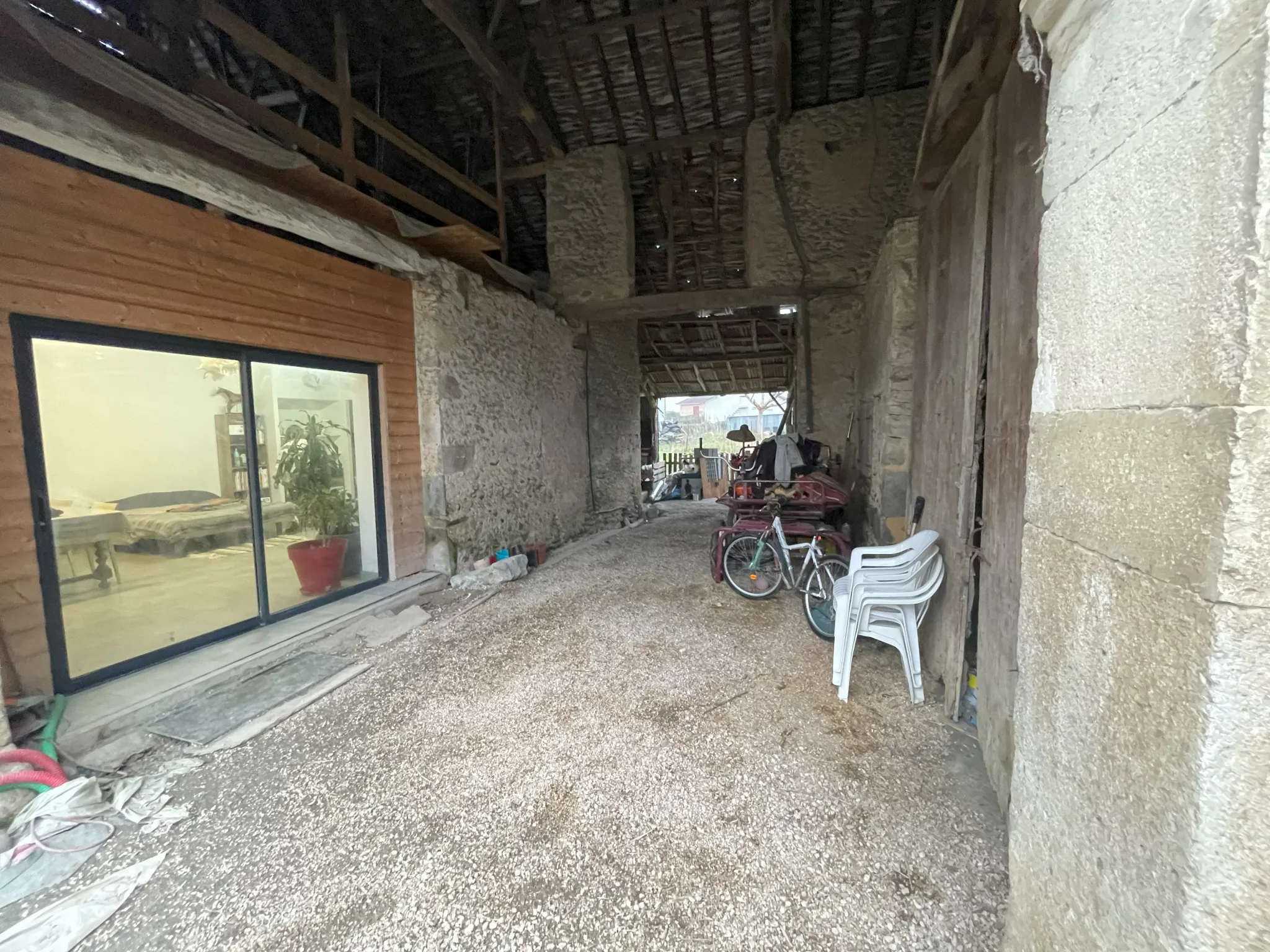 Ancienne Ferme en Pierre à Rénover avec Terrain - Bordères 