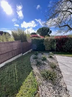 Pavillon moderne avec jardin à Ruelle sur touvre 