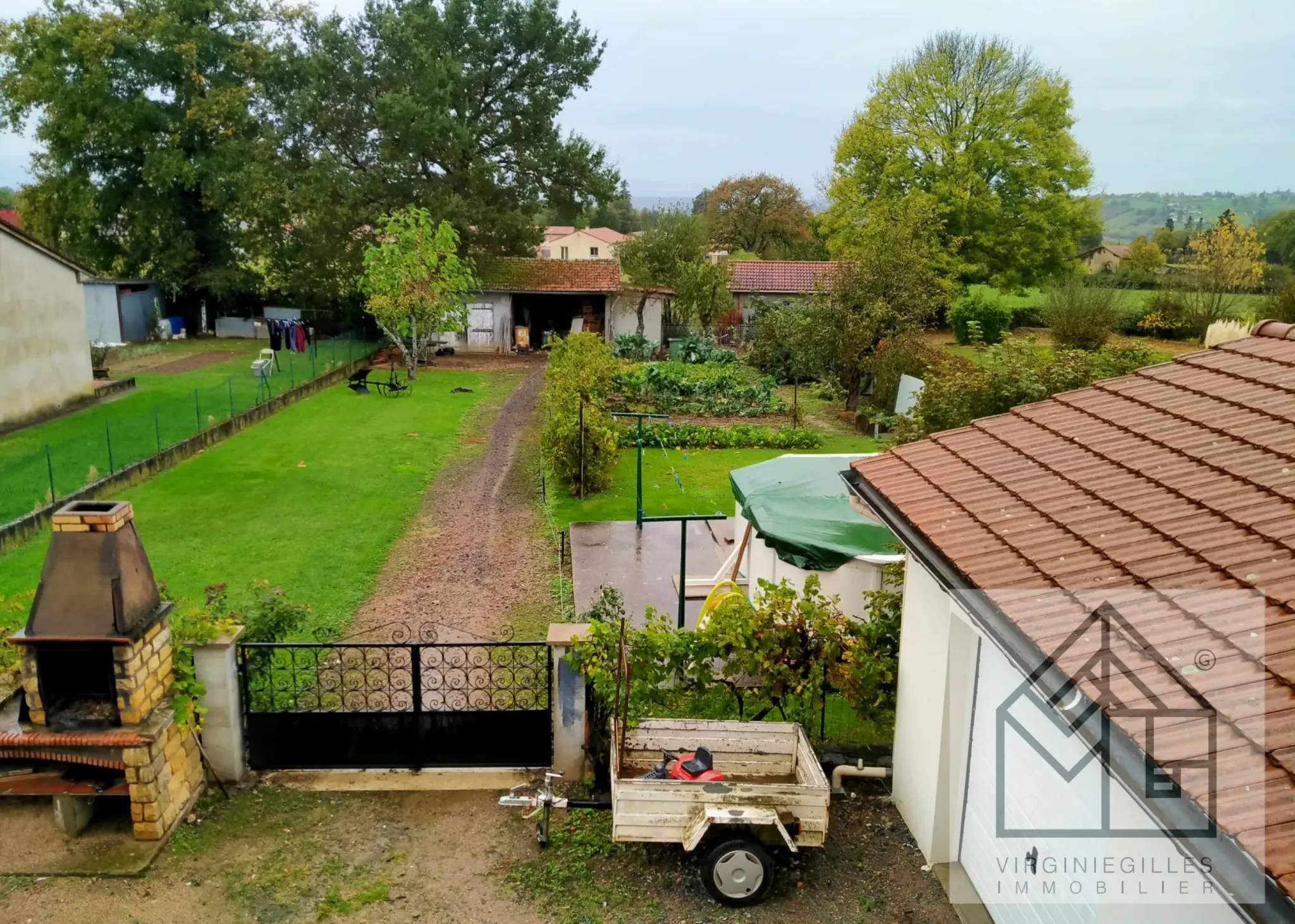 Maison à Chandon de 140 m2 sur une parcelle de 980 m2 