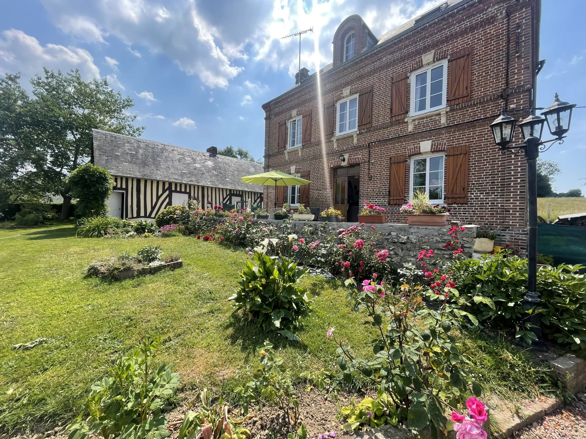 Propriété familiale de deux maisons à Montviette 