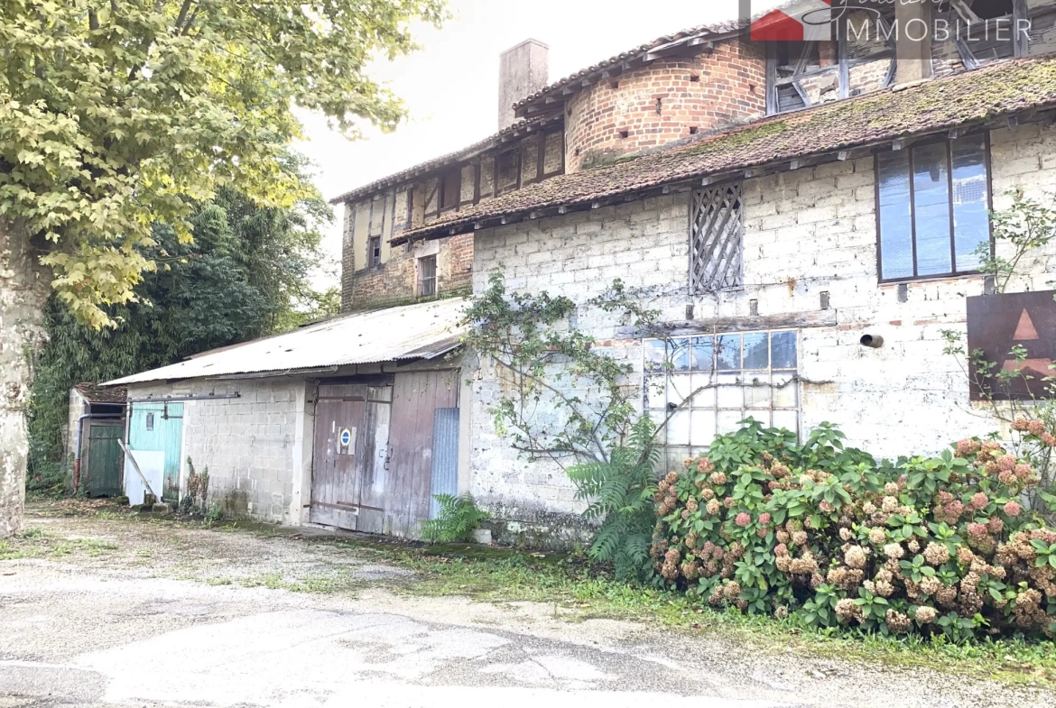 Maison de village à Saint-Trivier-De-Courtes 