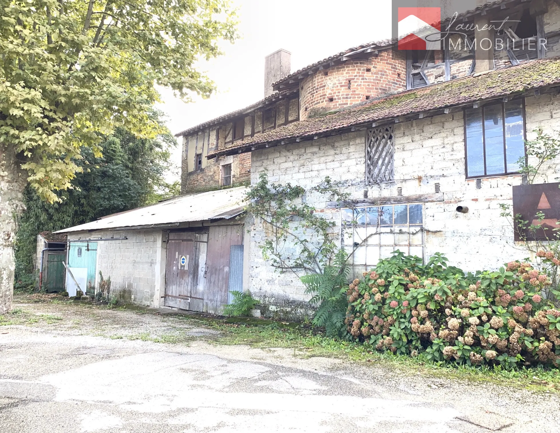 Maison de village à Saint-Trivier-De-Courtes 