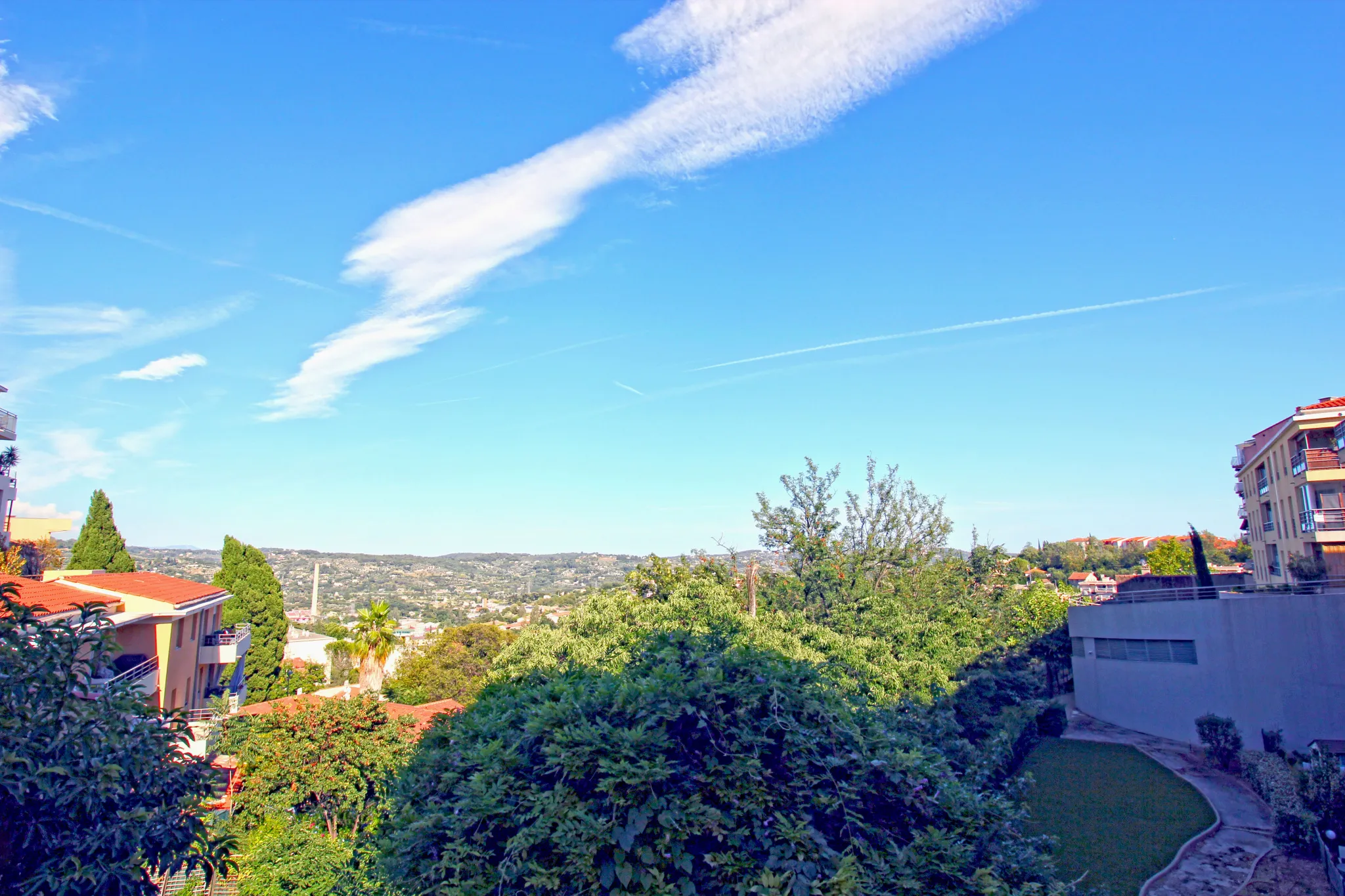 Bel appartement 3 pièces avec terrasse à Grasse 