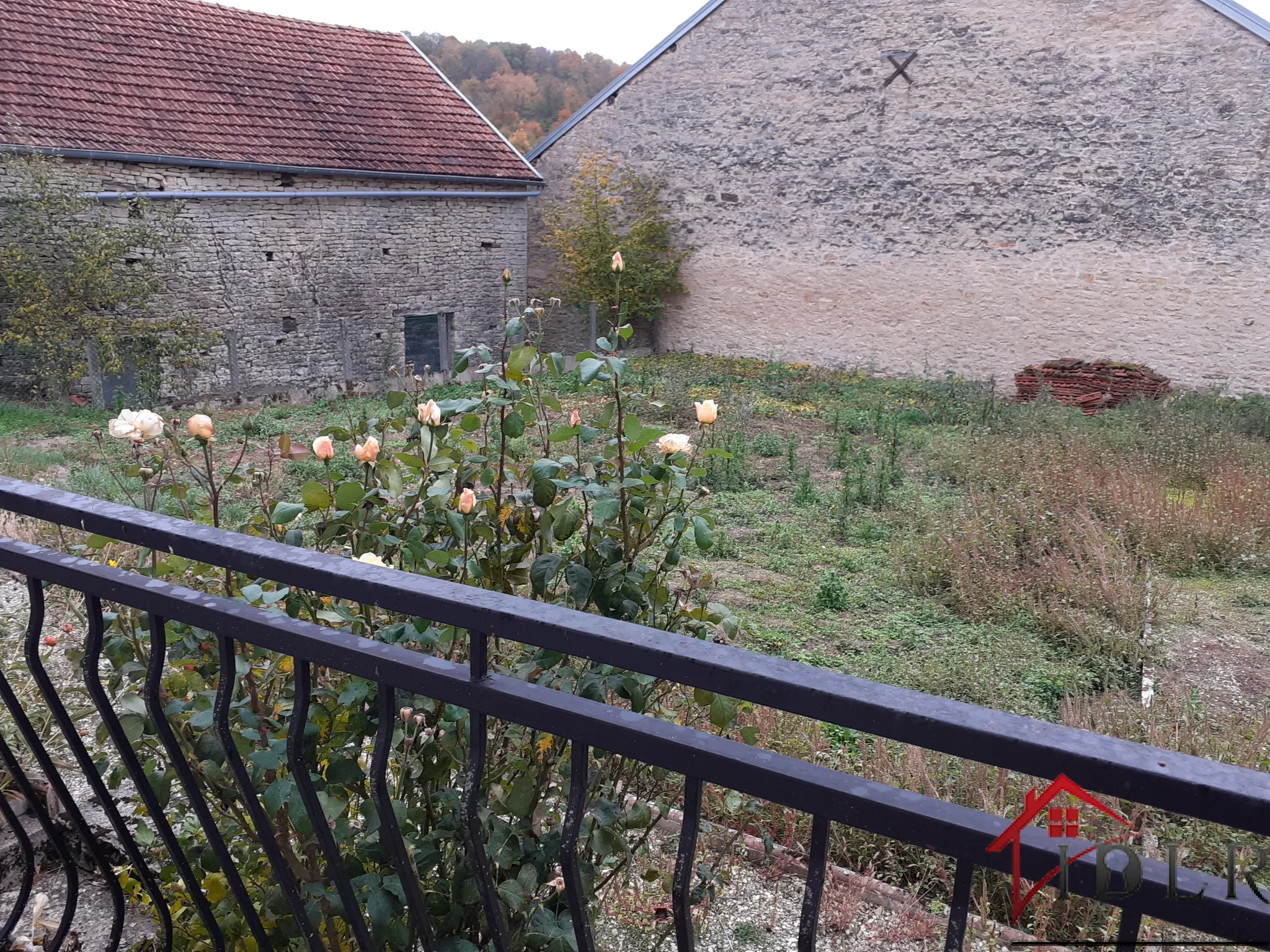 Maison de campagne 150 m2 habitable avec terrain de 1000 m2 à Chalindrey 