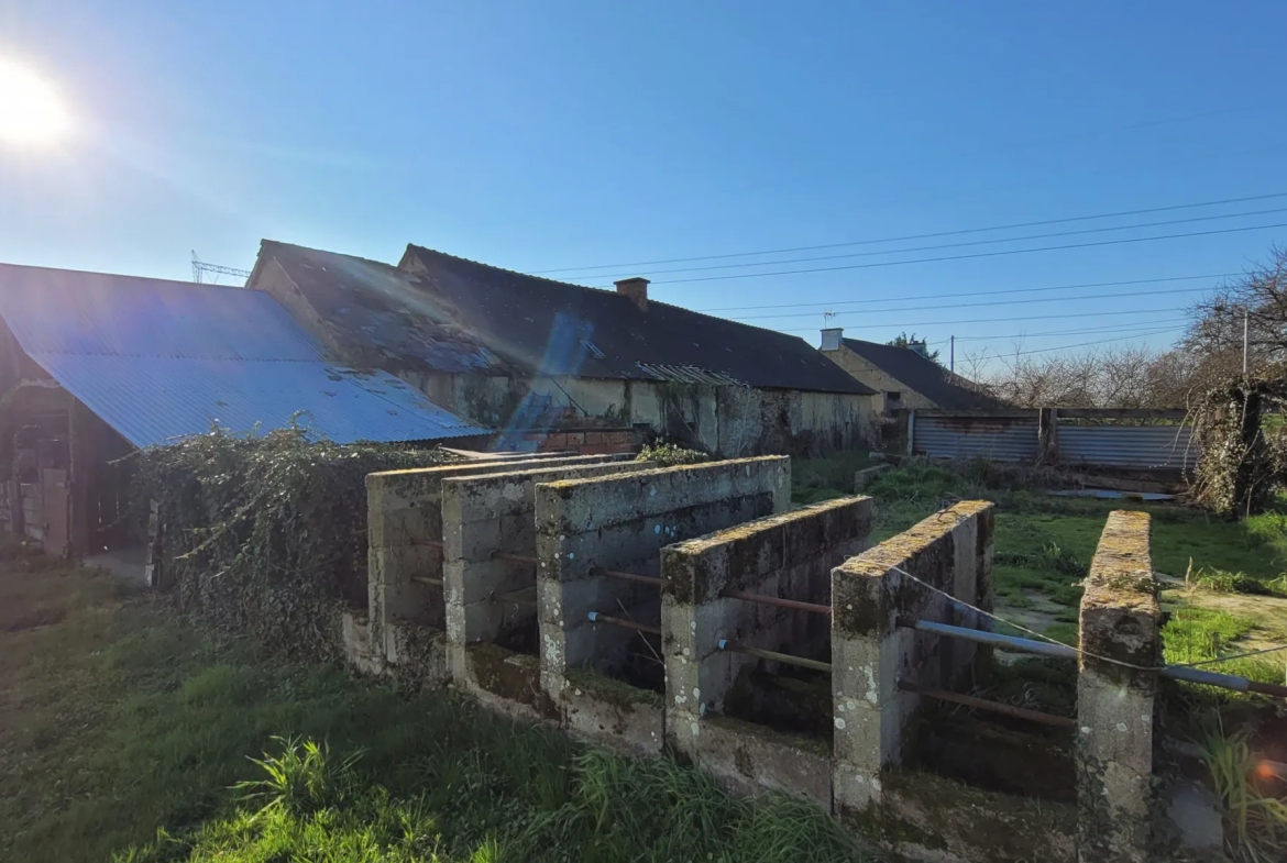 Bâtisse à Rénover de 130 m2 à Domloup 