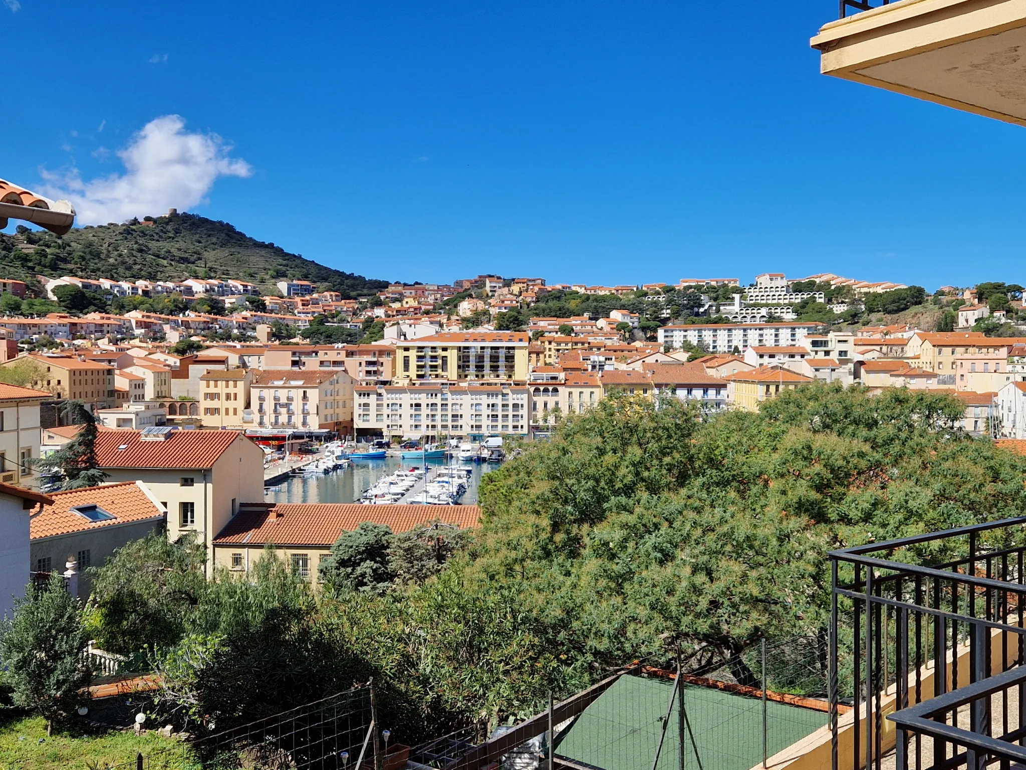 Appartement T2 à Port-Vendres avec parking et cave 