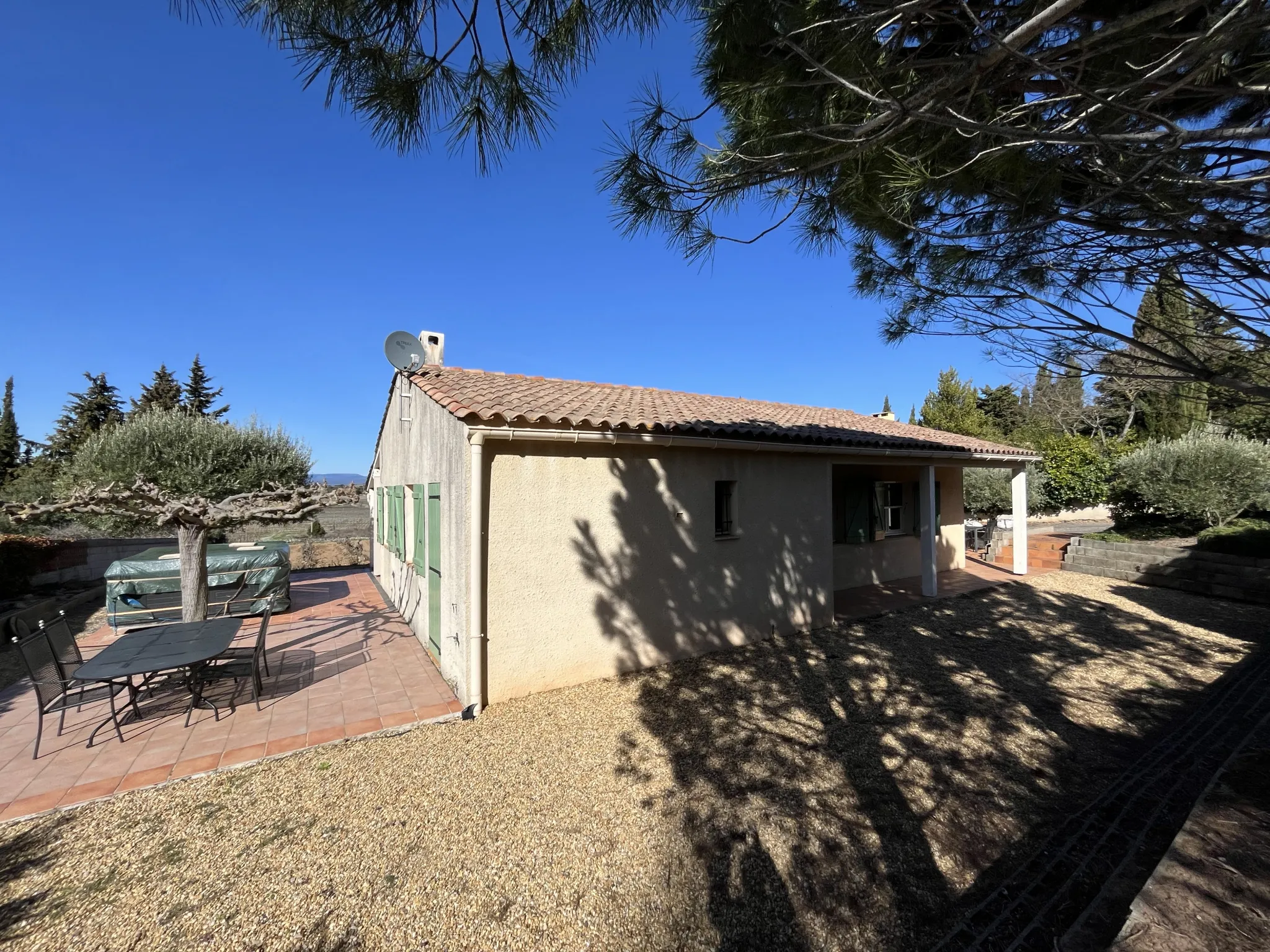 Villa 4 chambres de plain pied avec vue panoramique - Montbrun des Corbieres 