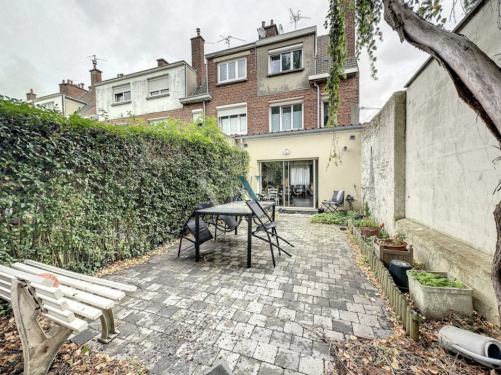 Maison 3 chambres avec un jardin de 200m2 à Lille 