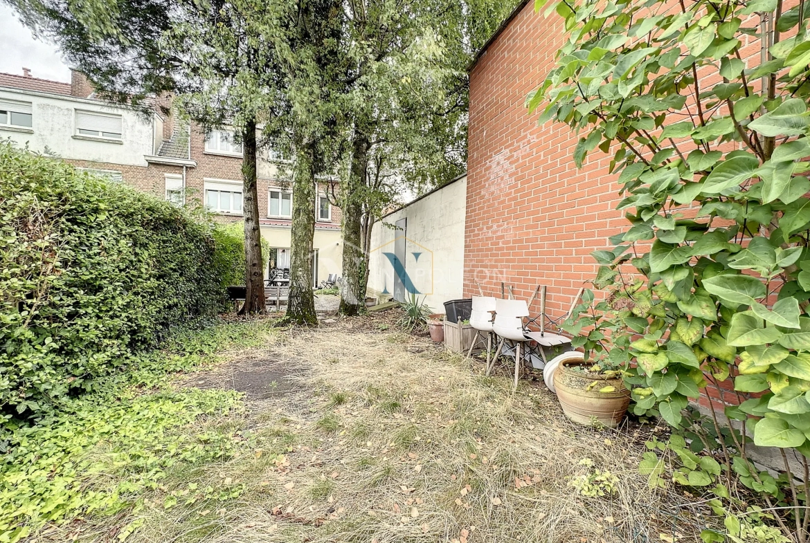 Maison 3 chambres avec un jardin de 200m2 à Lille 