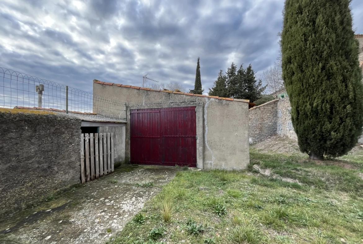 Maison de village avec terrasse et garage à vendre à Argens-Minervois 