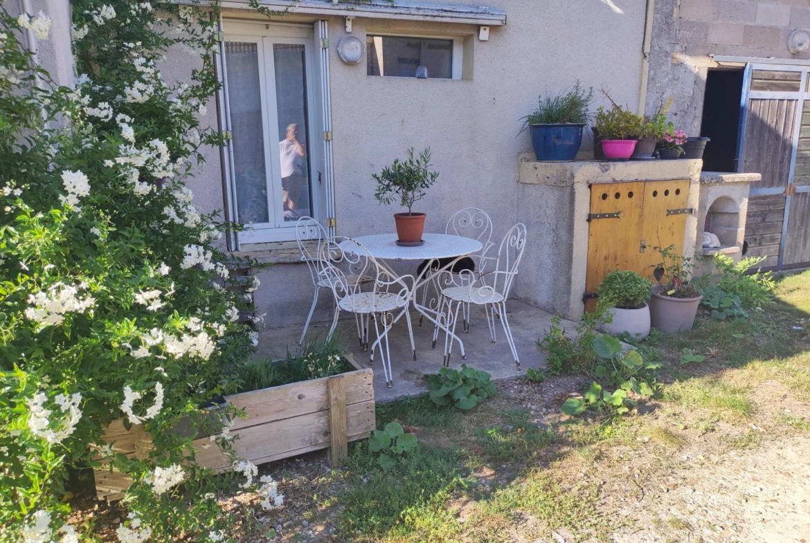 Maison Ancienne Rénovée à Sainville 