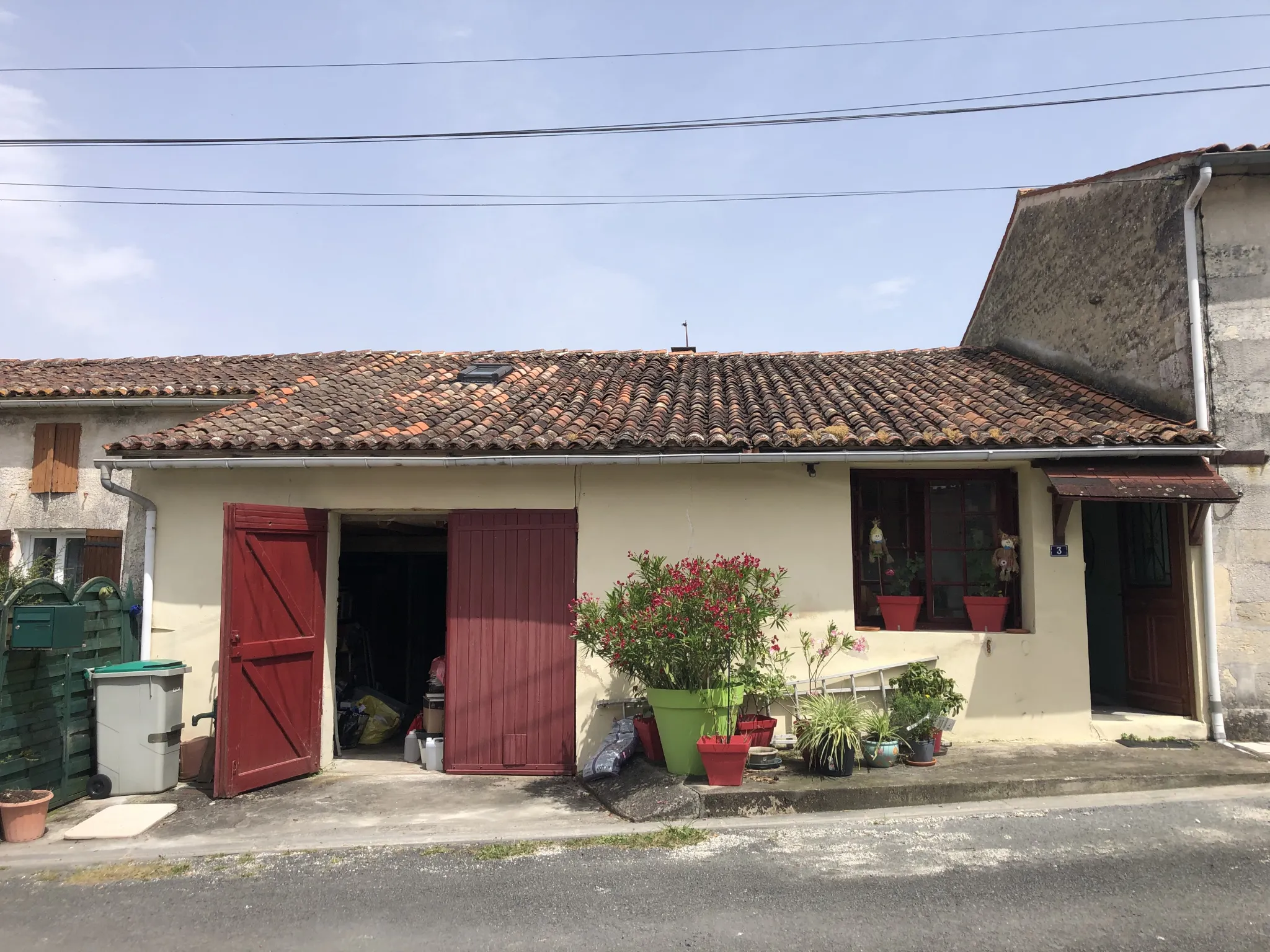 Maison T5 86 m2 avec jardin et garage à Saint Savinien 