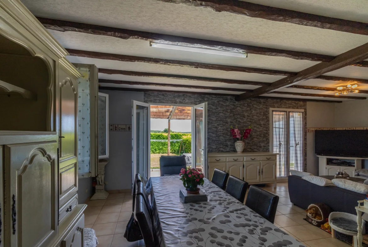 Maison 3 chambres, un T2 indépendant, beau jardin, carport à St-Georges-des-Coteaux 