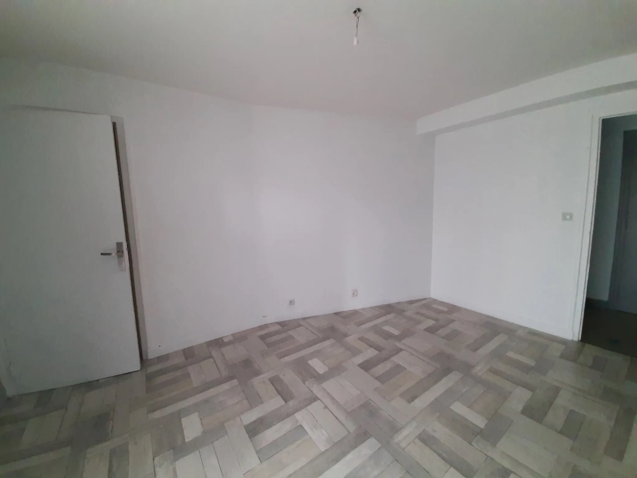 Appartement T2 de 50m2 avec 2 balcons à Saint-Etienne 