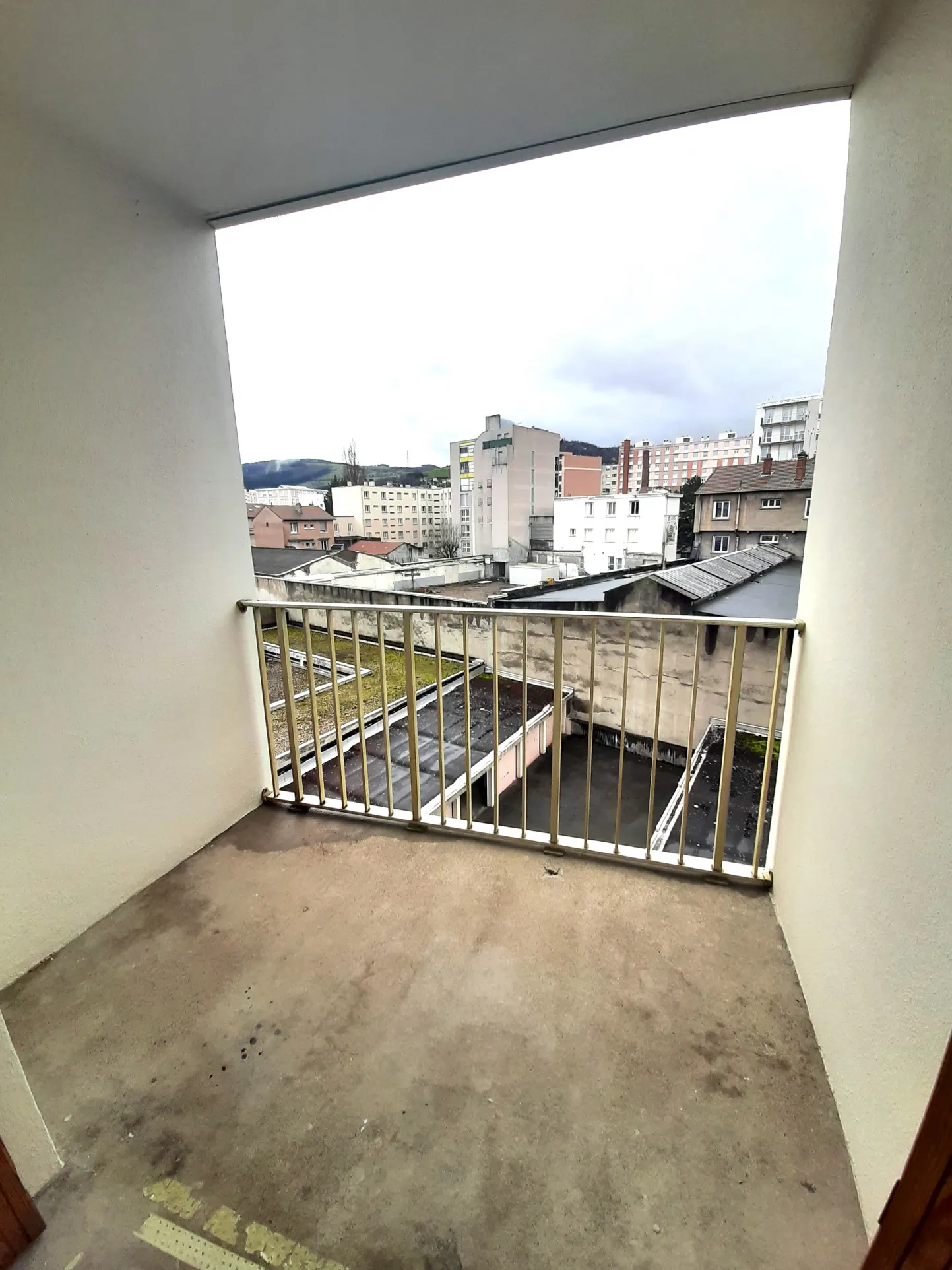 Appartement T2 de 50m2 avec 2 balcons à Saint-Etienne 