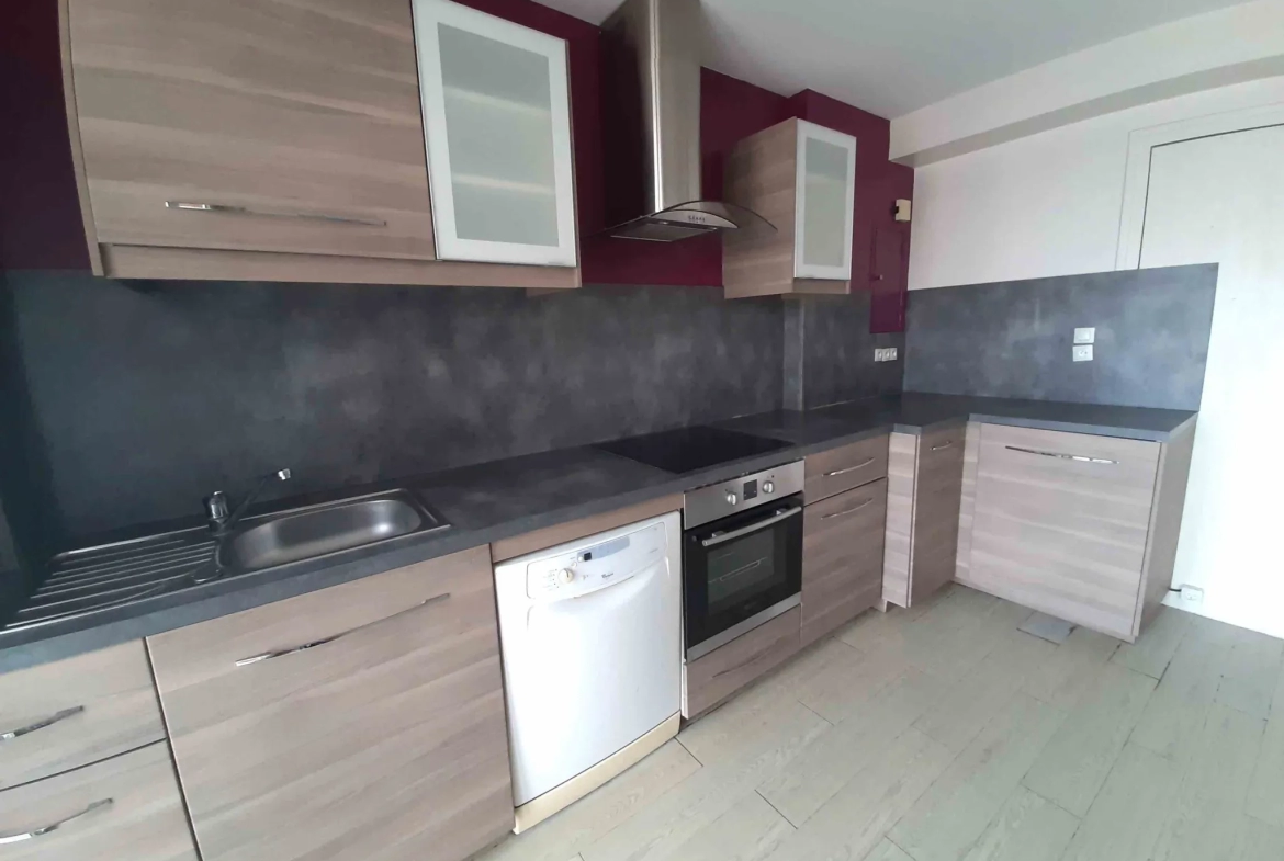 Appartement T2 de 50m2 avec 2 balcons à Saint-Etienne 