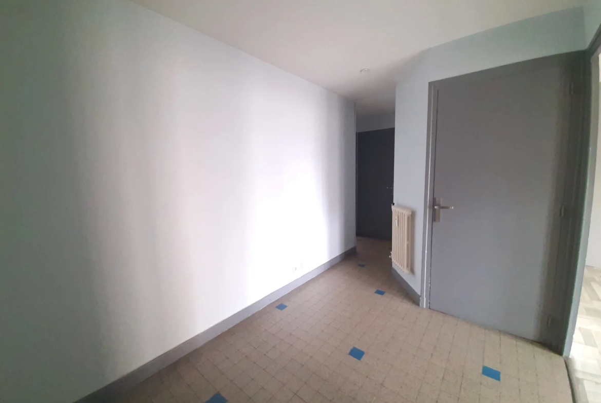 Appartement T2 de 50m2 avec 2 balcons à Saint-Etienne 