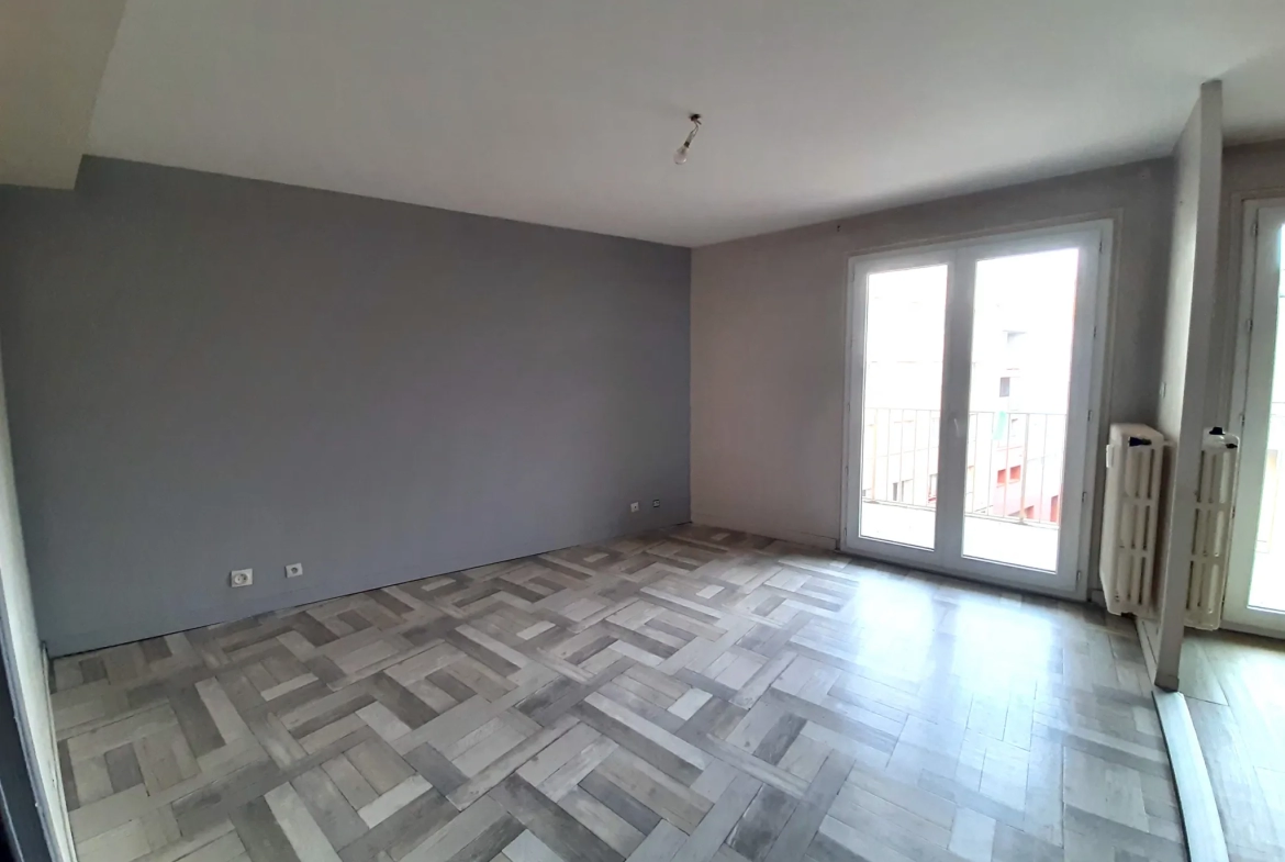 Appartement T2 de 50m2 avec 2 balcons à Saint-Etienne 