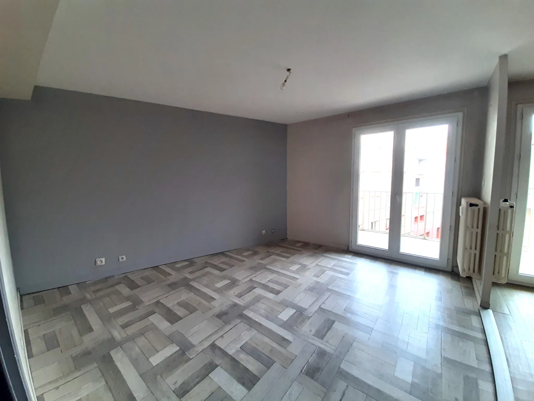 Appartement T2 de 50m2 avec 2 balcons à Saint-Etienne 