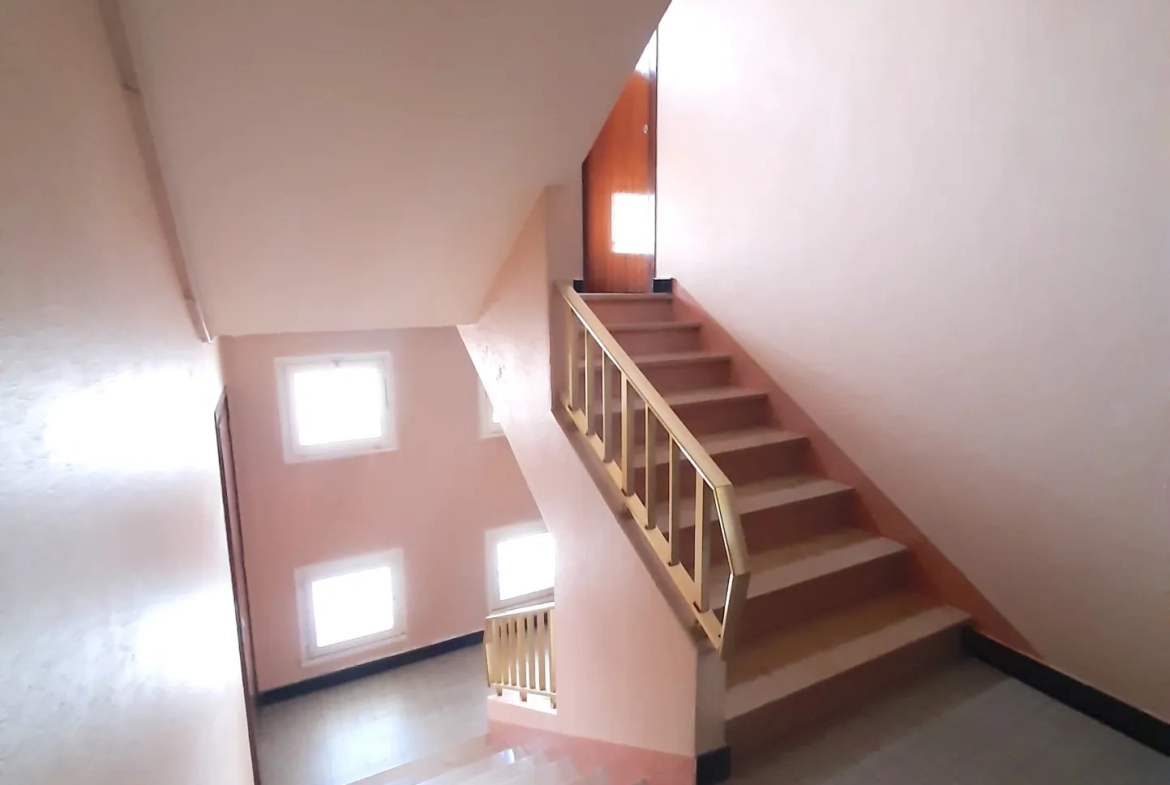 Appartement T2 de 50m2 avec 2 balcons à Saint-Etienne 