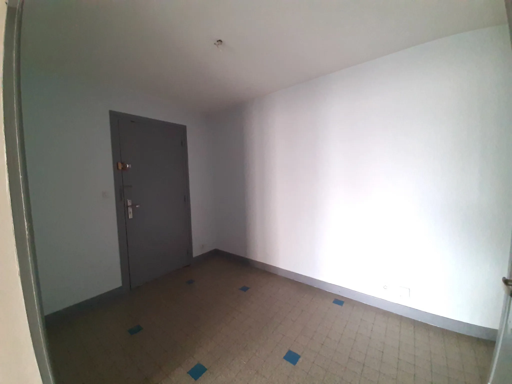 Appartement T2 de 50m2 avec 2 balcons à Saint-Etienne 