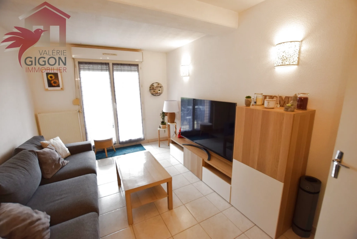 Appartement F2 récent avec terrasse à Vieux Charmont 