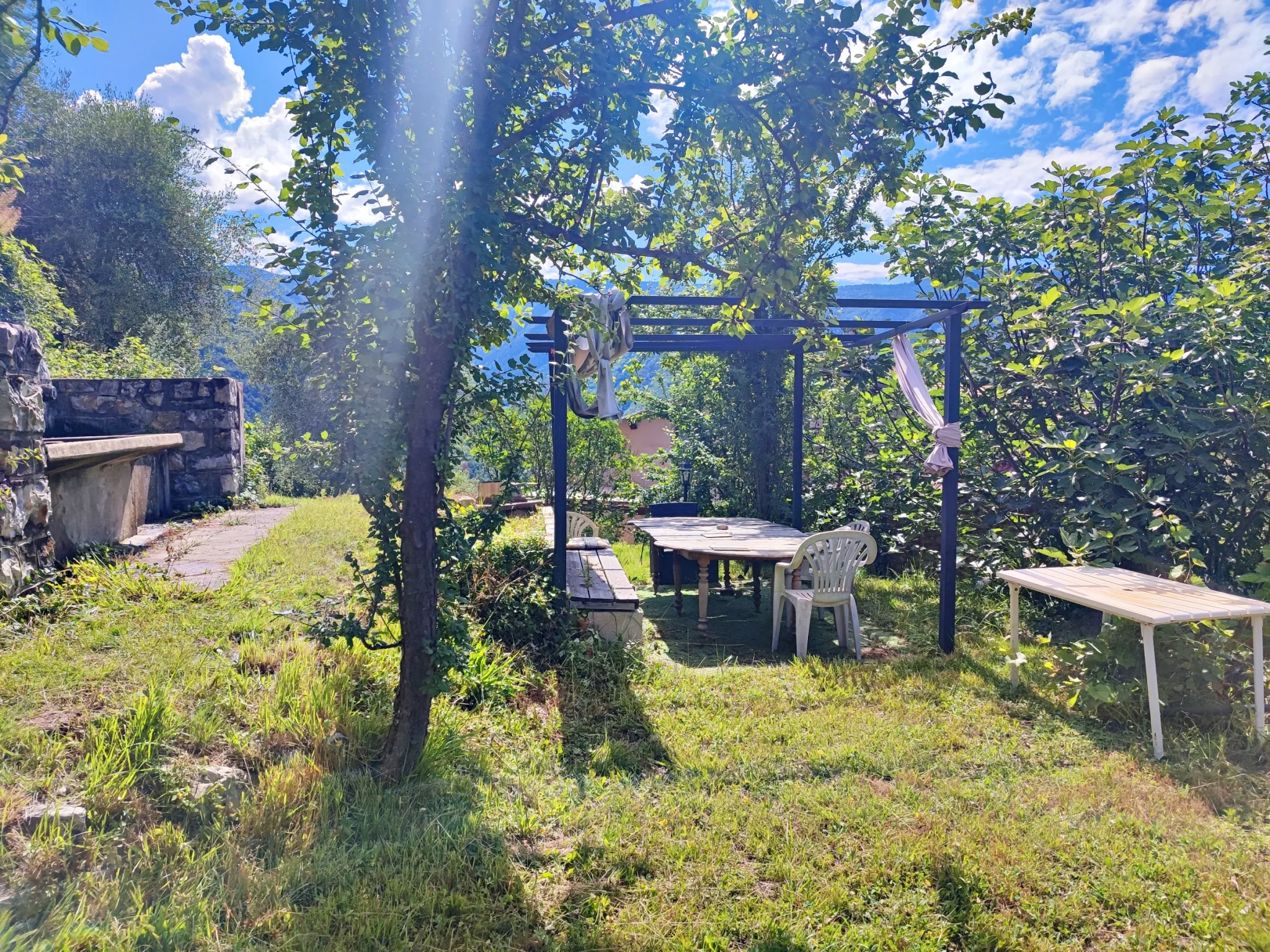 Propriété à Loda (Lantosque) avec vue panoramique sur la vallée 