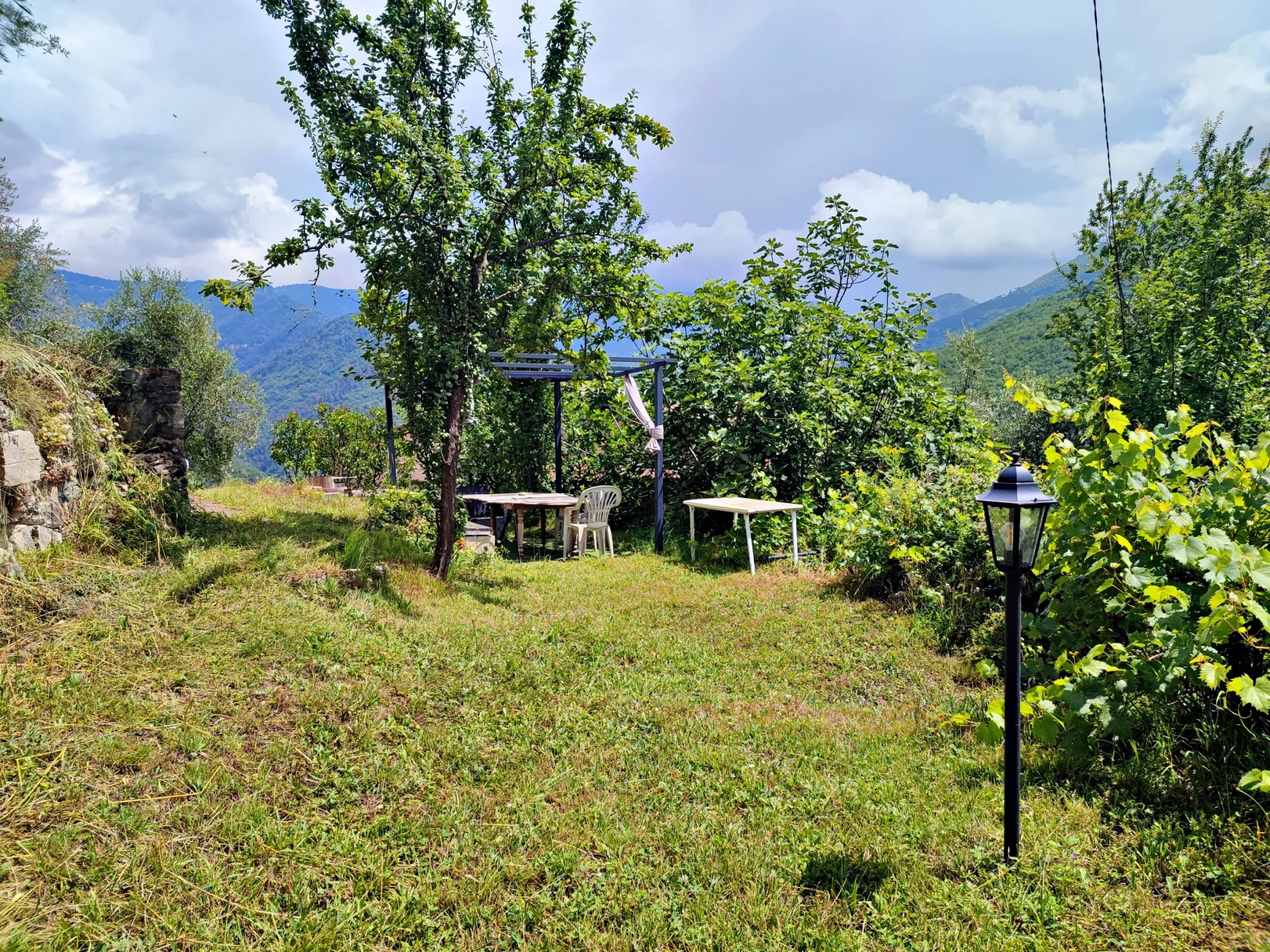 Propriété à Loda (Lantosque) avec vue panoramique sur la vallée 