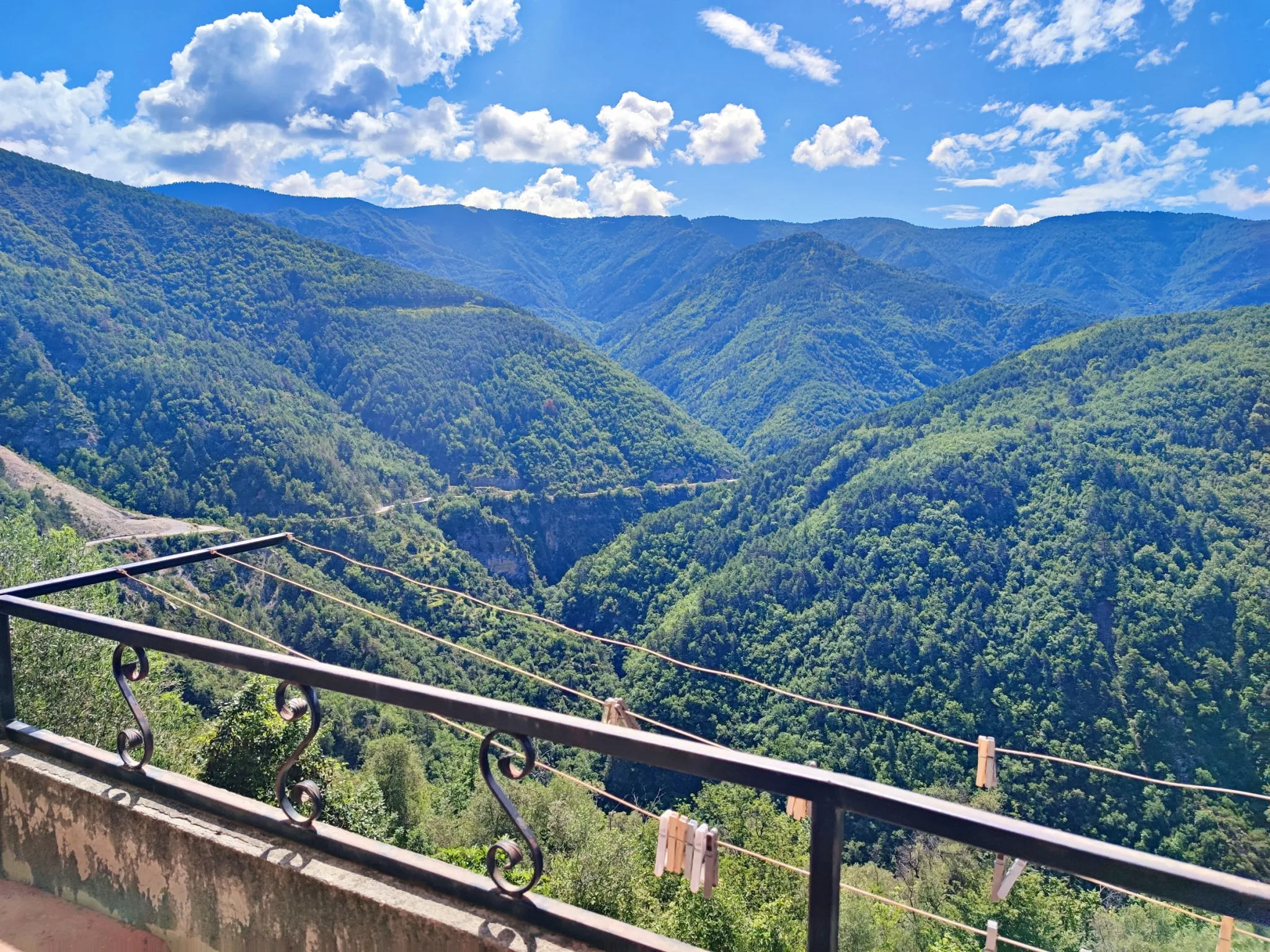 Propriété à Loda (Lantosque) avec vue panoramique sur la vallée 