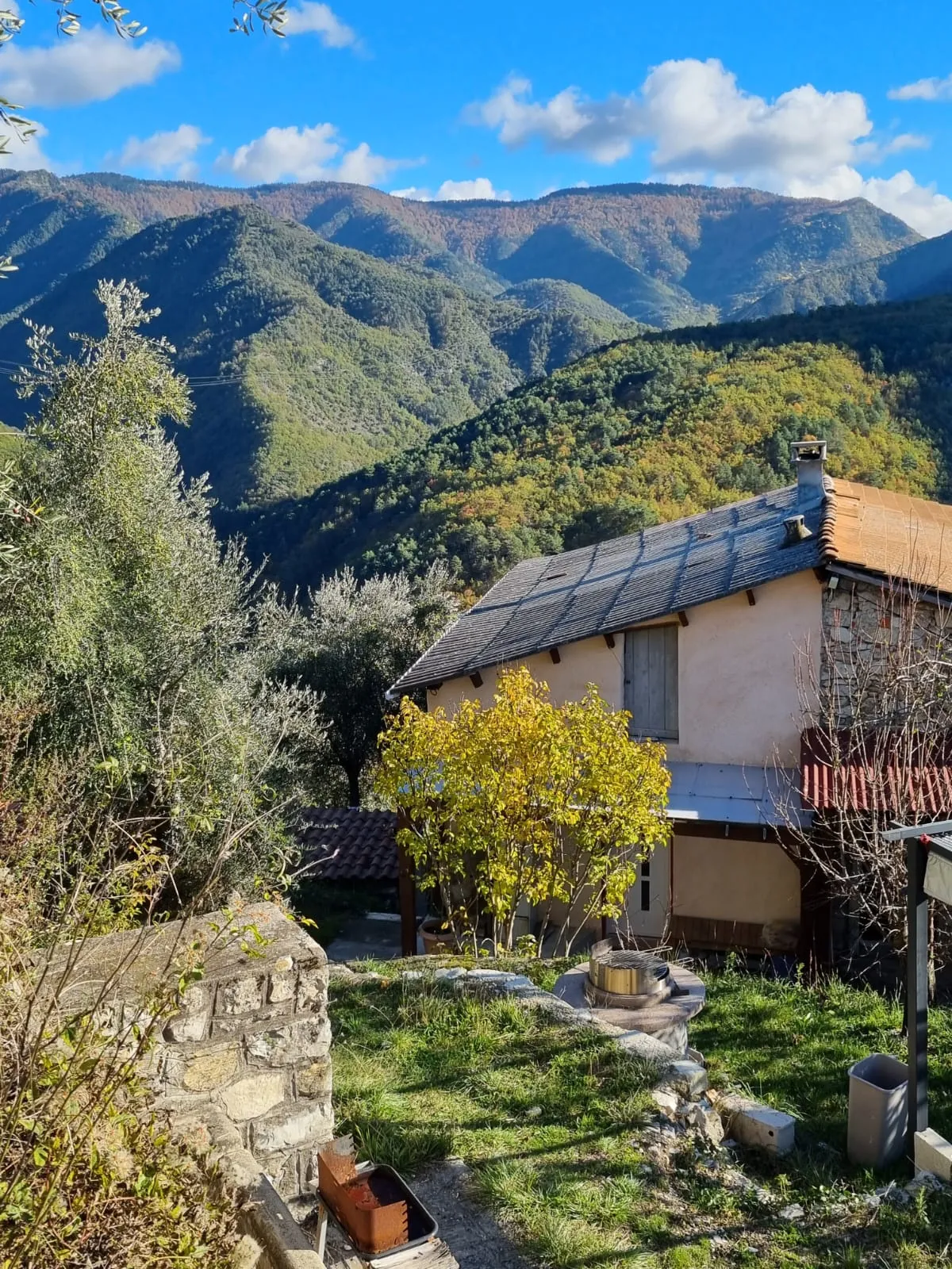 Propriété à Loda (Lantosque) avec vue panoramique sur la vallée 