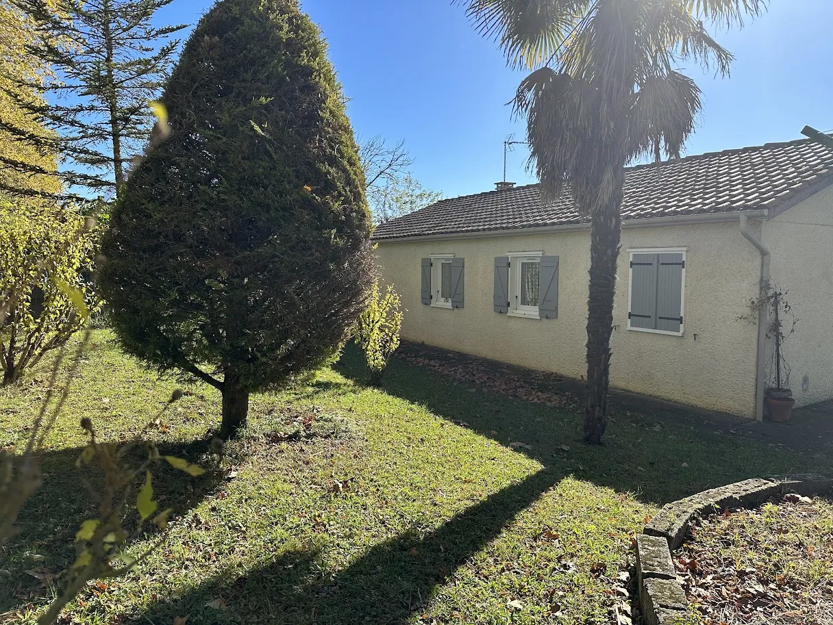 Single-Storey House in Mauvezin with Garage 