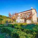 Maison rénovée avec jardin à Trèbes