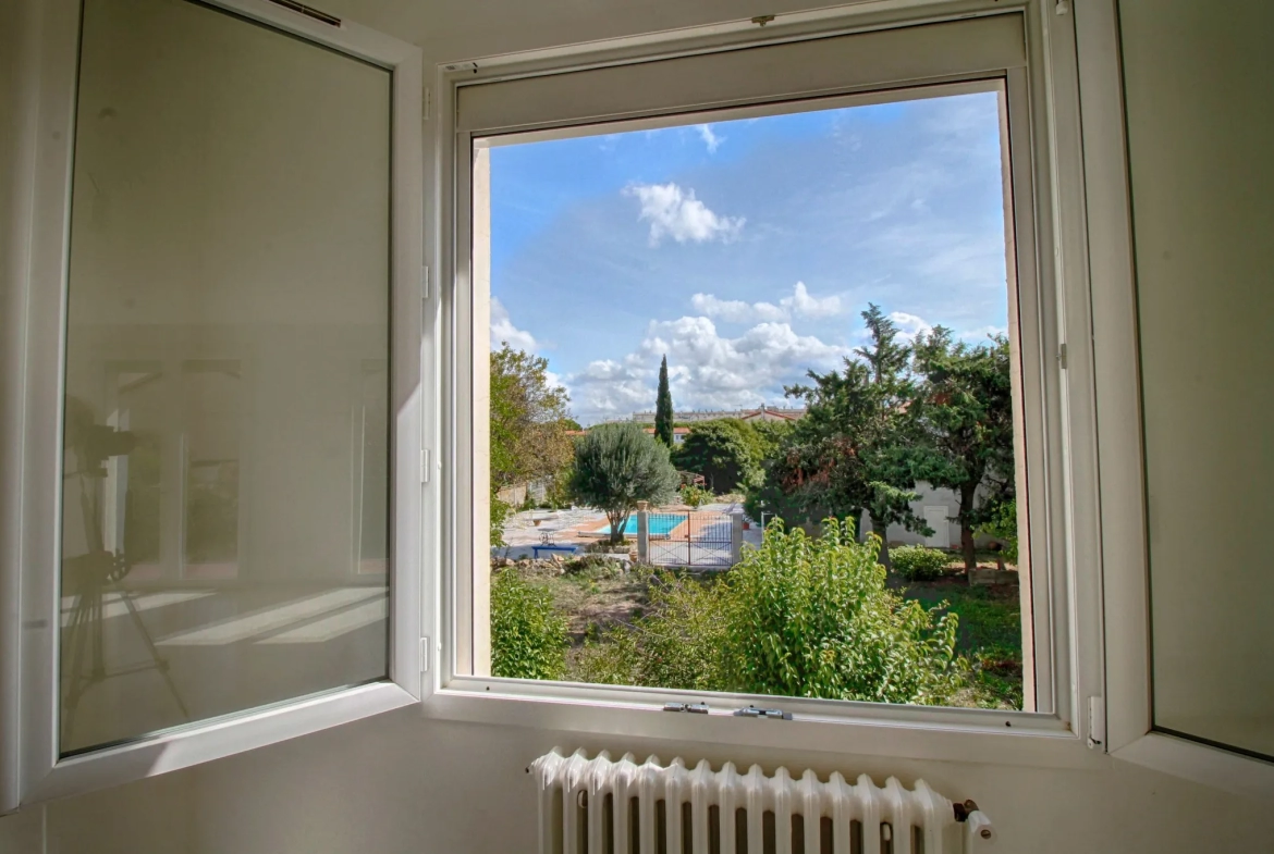 Maison rénovée avec jardin à Trèbes 