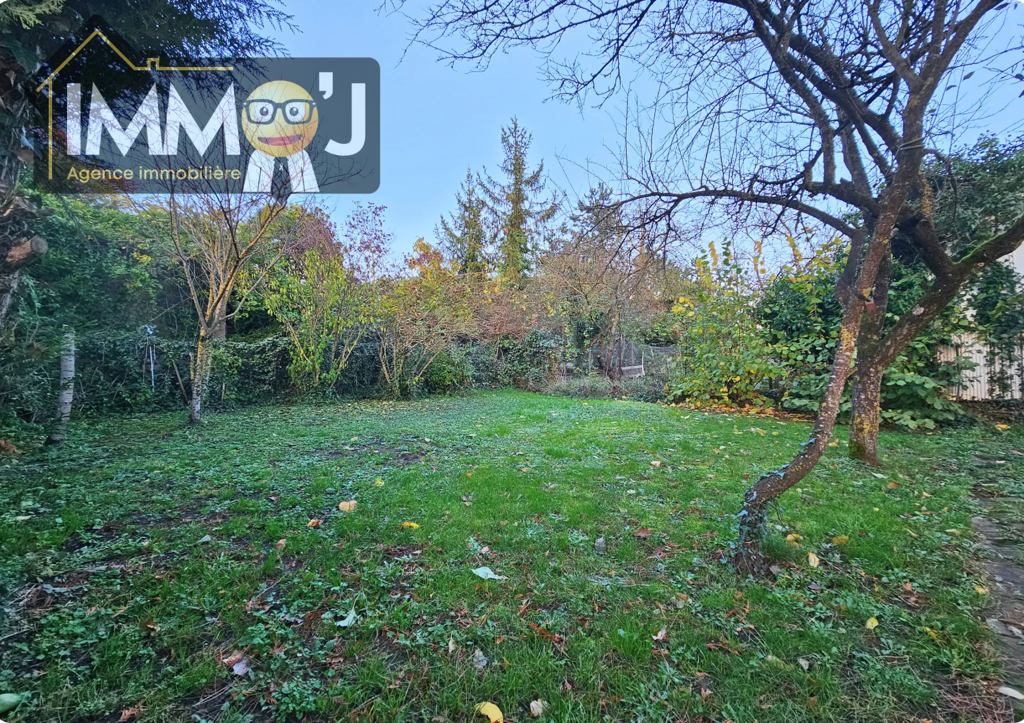 Maison lumineuse avec jardin à Neuves-Maisons 