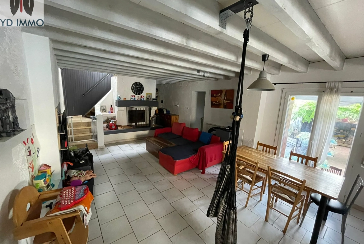 Maison Castres Gironde 143m2 4 chambres 