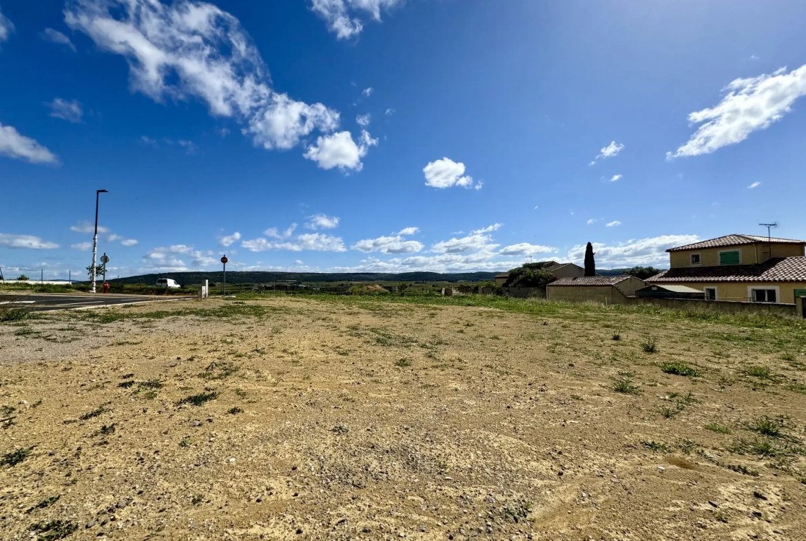 Terrain à bâtir de 360m2 au Pouget 