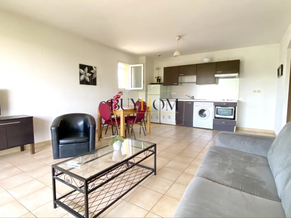 Appartement T2 avec Balcon et Parking à L'Isle-sur-la-Sorgue