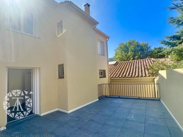 Appartement rénové avec grande terrasse à Port-Vendres