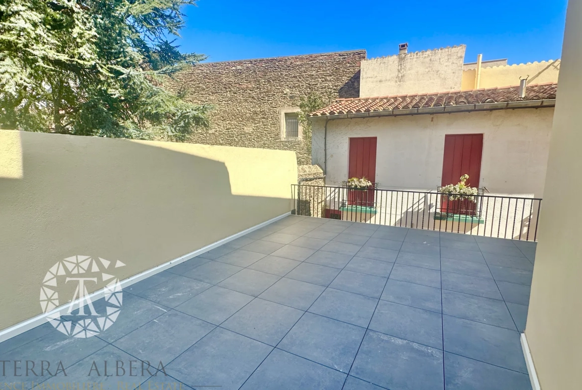 Appartement rénové avec grande terrasse à Port-Vendres 