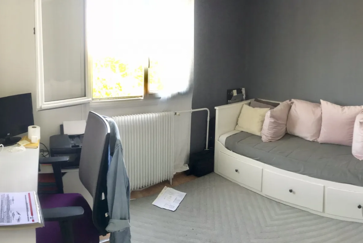 Appartement lumineux de 100m2 à Mantes-la-Ville 