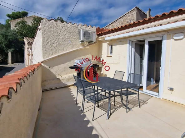 Maison de village à Paziols : 4 pièces, terrasse et vue agréable