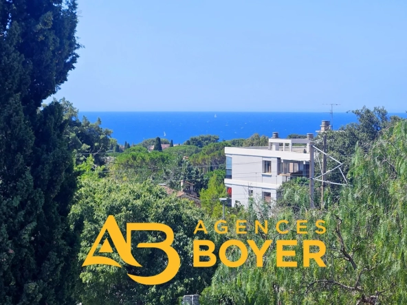 Appartement T1 Bis à Bandol avec Vue Mer