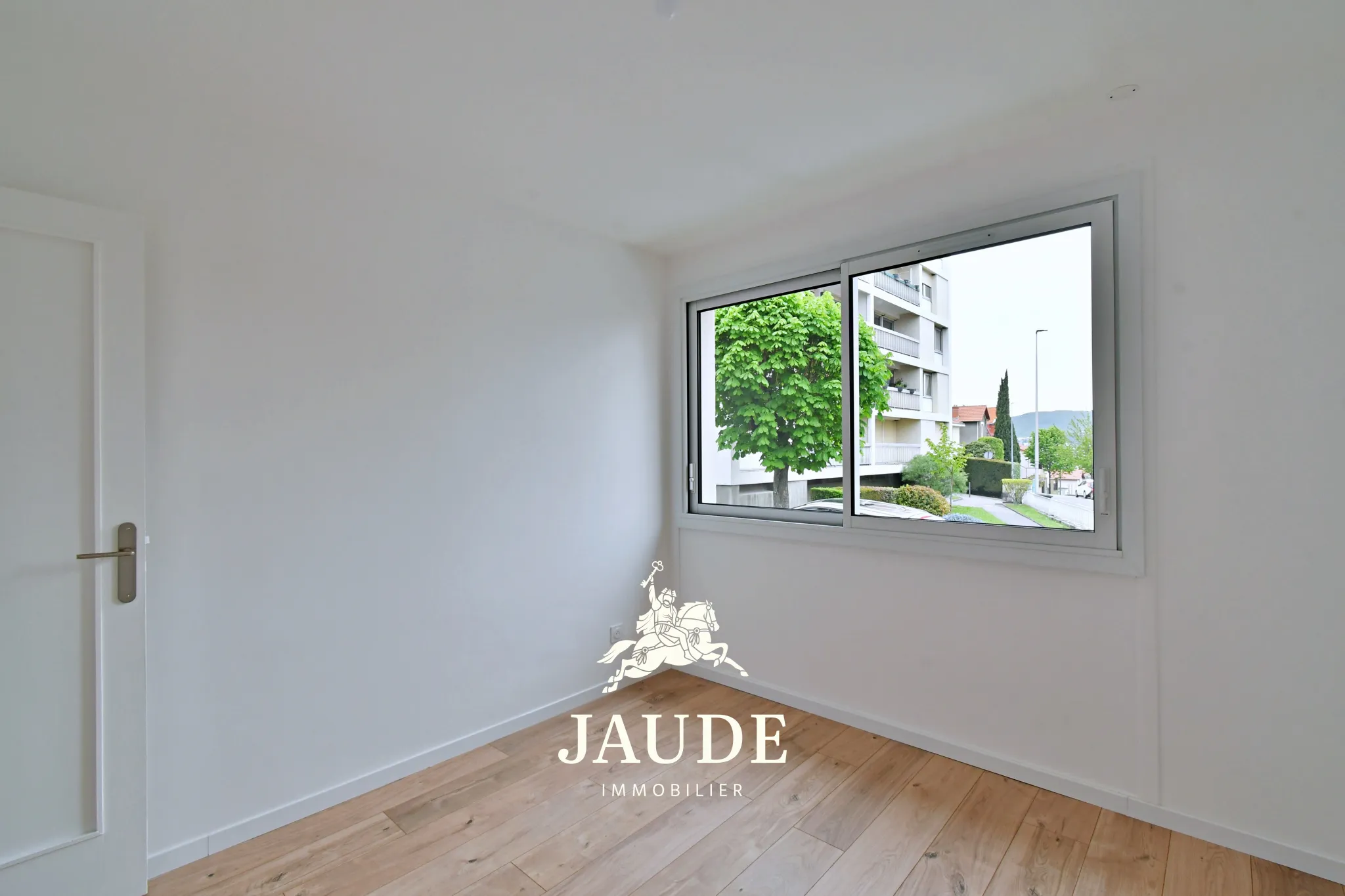 Appartement F4 de 69m2 à Clermont-Ferrand avec balcon et box couvert 