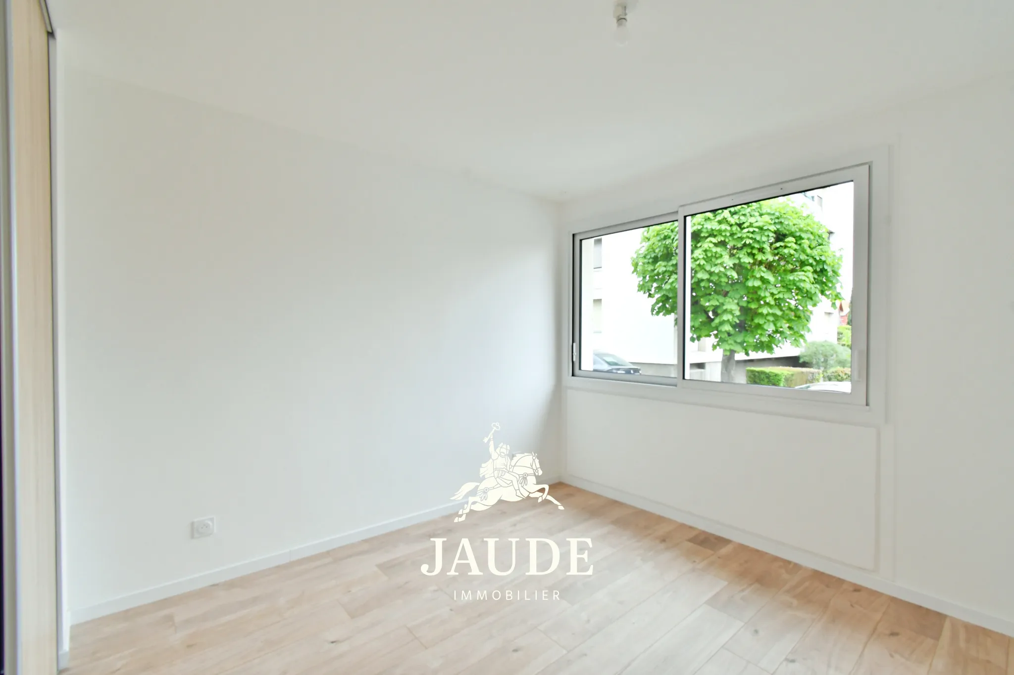 Appartement F4 de 69m2 à Clermont-Ferrand avec balcon et box couvert 