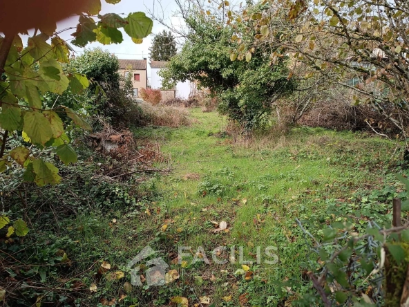 Terrain constructible de 791 m2 à vendre sur Le Creusot