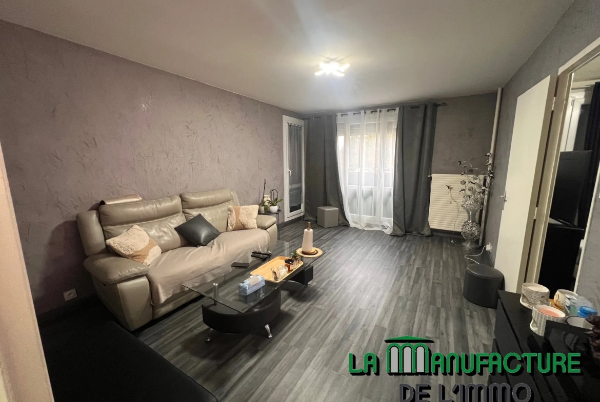 SAINT-ETIENNE / LA COTONNE - F2 Apartment with Tenants - 54,900€ 