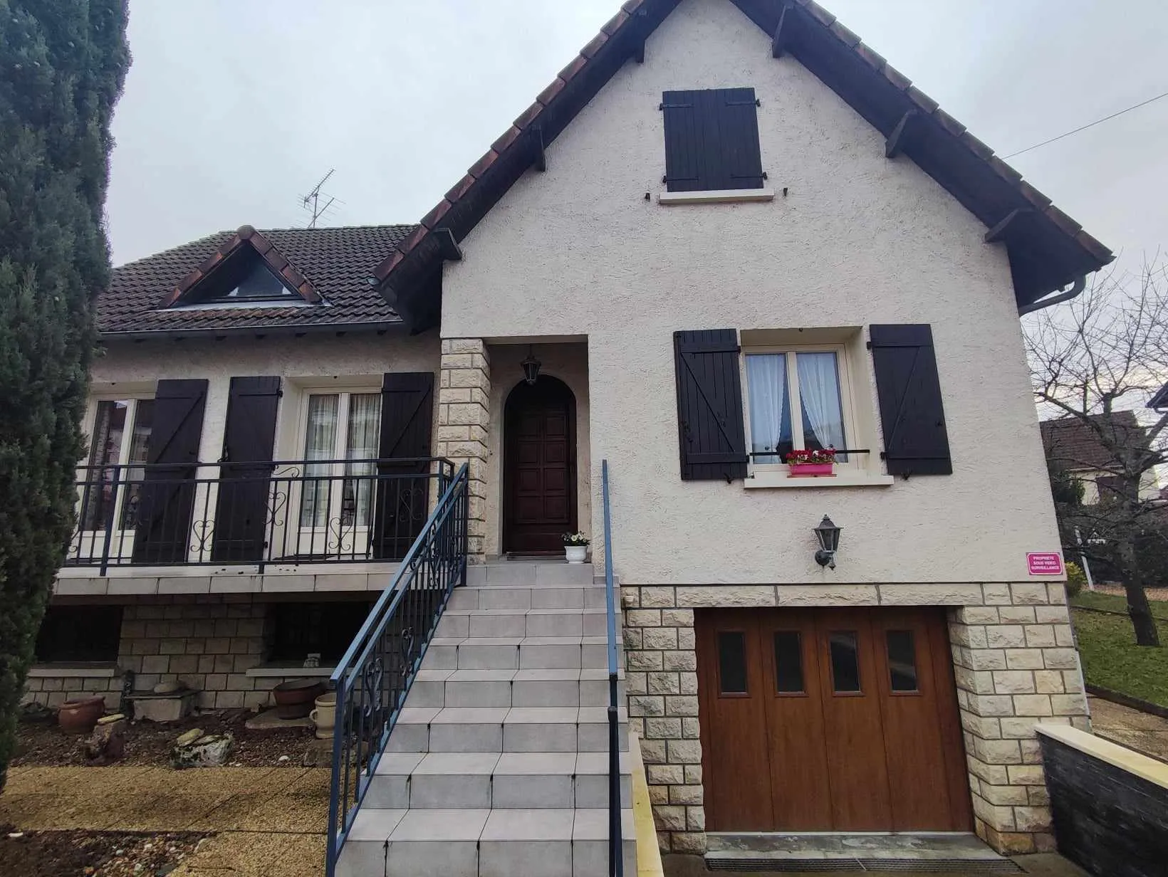 Belle maison de ville à Nevers avec 4 chambres 