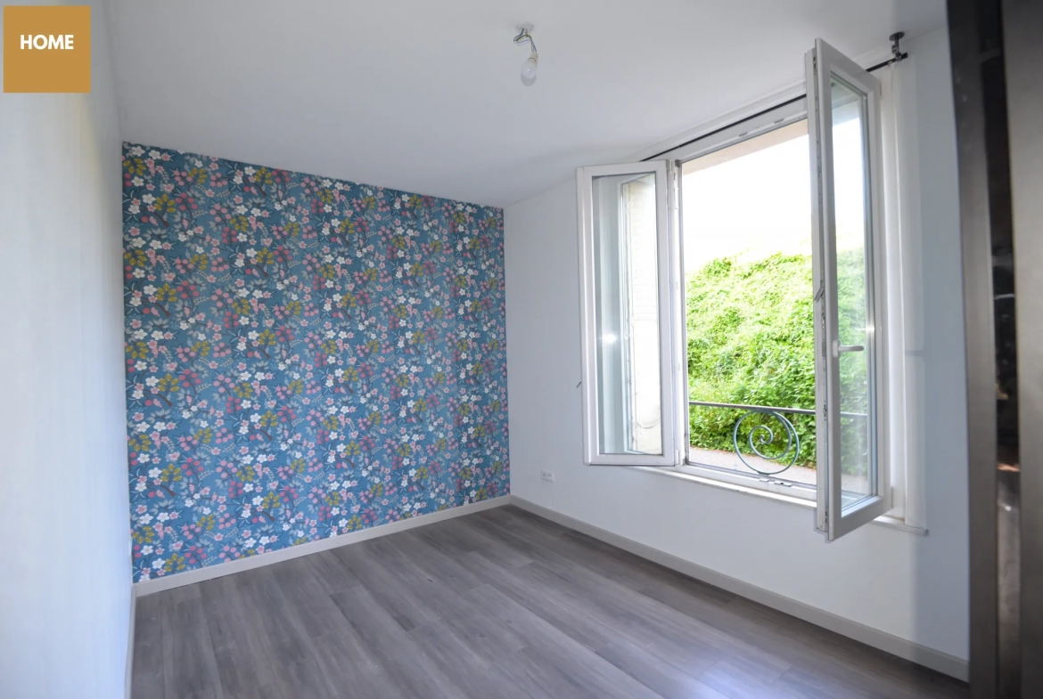 Appartement lumineux avec jardin privatif à MAXEVILLE 